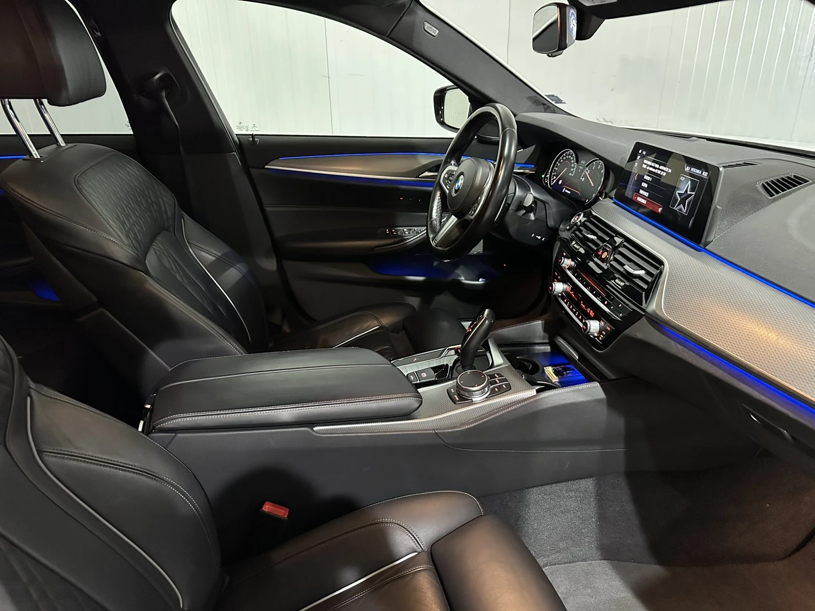 BMW 540 xdrive М performance , снимка 9 - Автомобили и джипове - 55407414