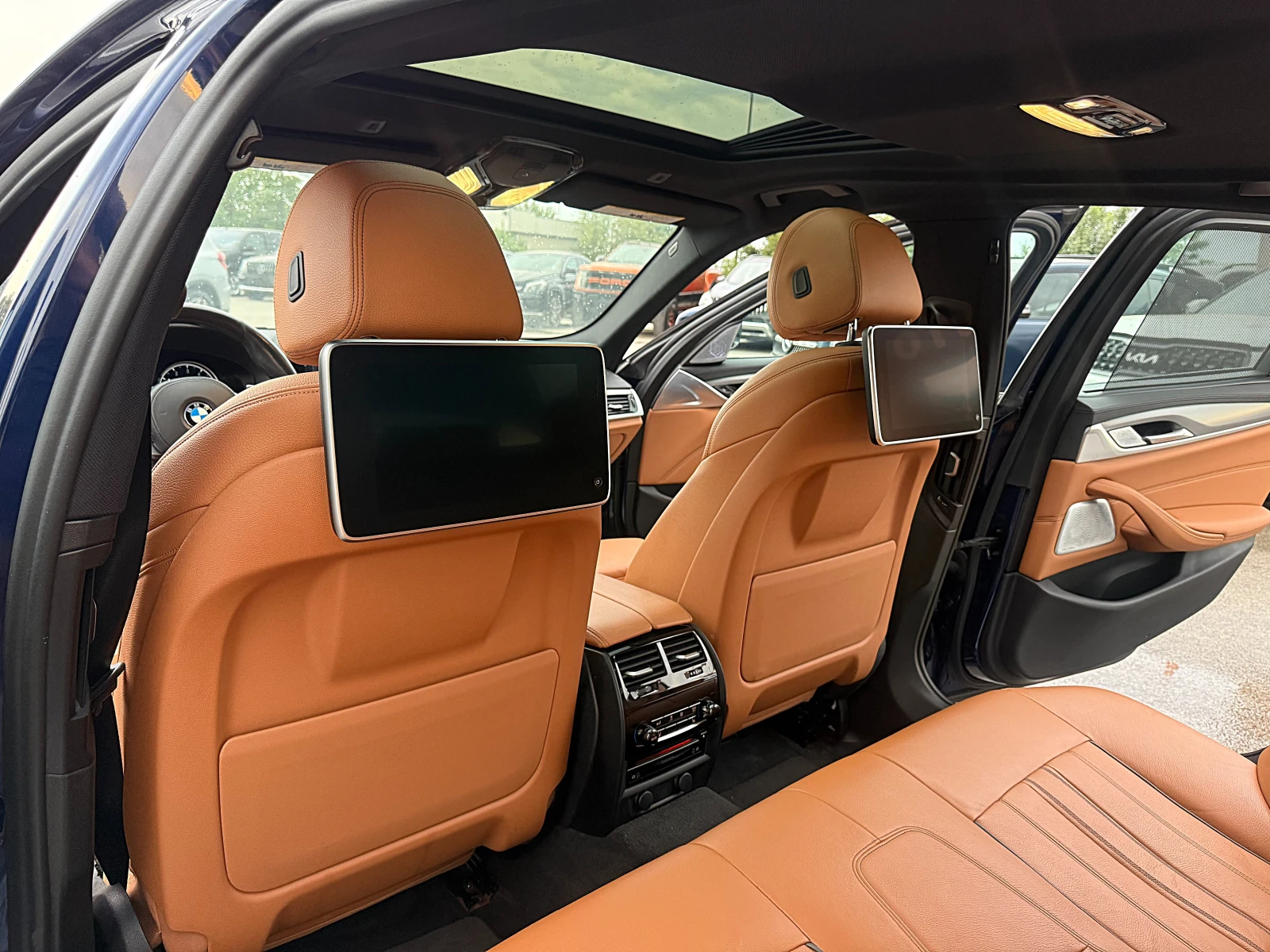 BMW 540 M PERFORMANS-M58-4x4-VAKUM-HEAD UP-LAZER-KAMERA-!, снимка 14 - Автомобили и джипове - 55841307