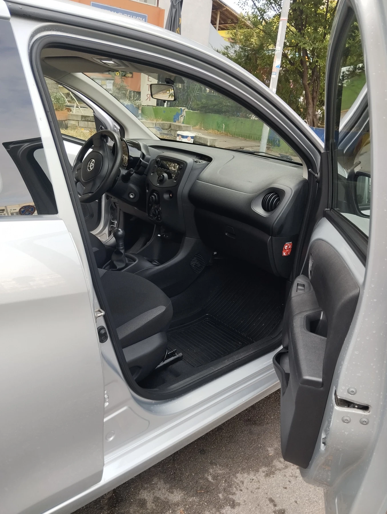 Toyota Aygo, снимка 2 - Автомобили и джипове - 56016713