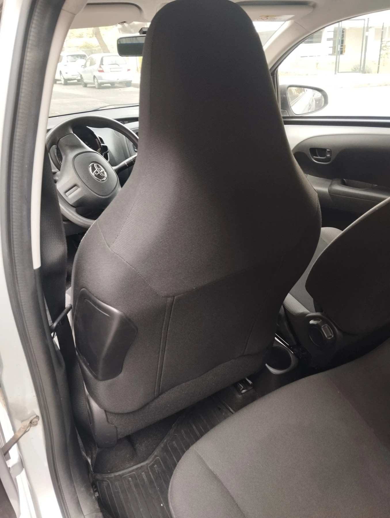 Toyota Aygo, снимка 5 - Автомобили и джипове - 56016713