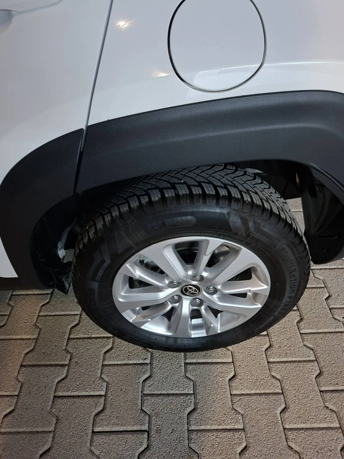 Toyota Yaris Cross, снимка 7 - Автомобили и джипове - 56088361