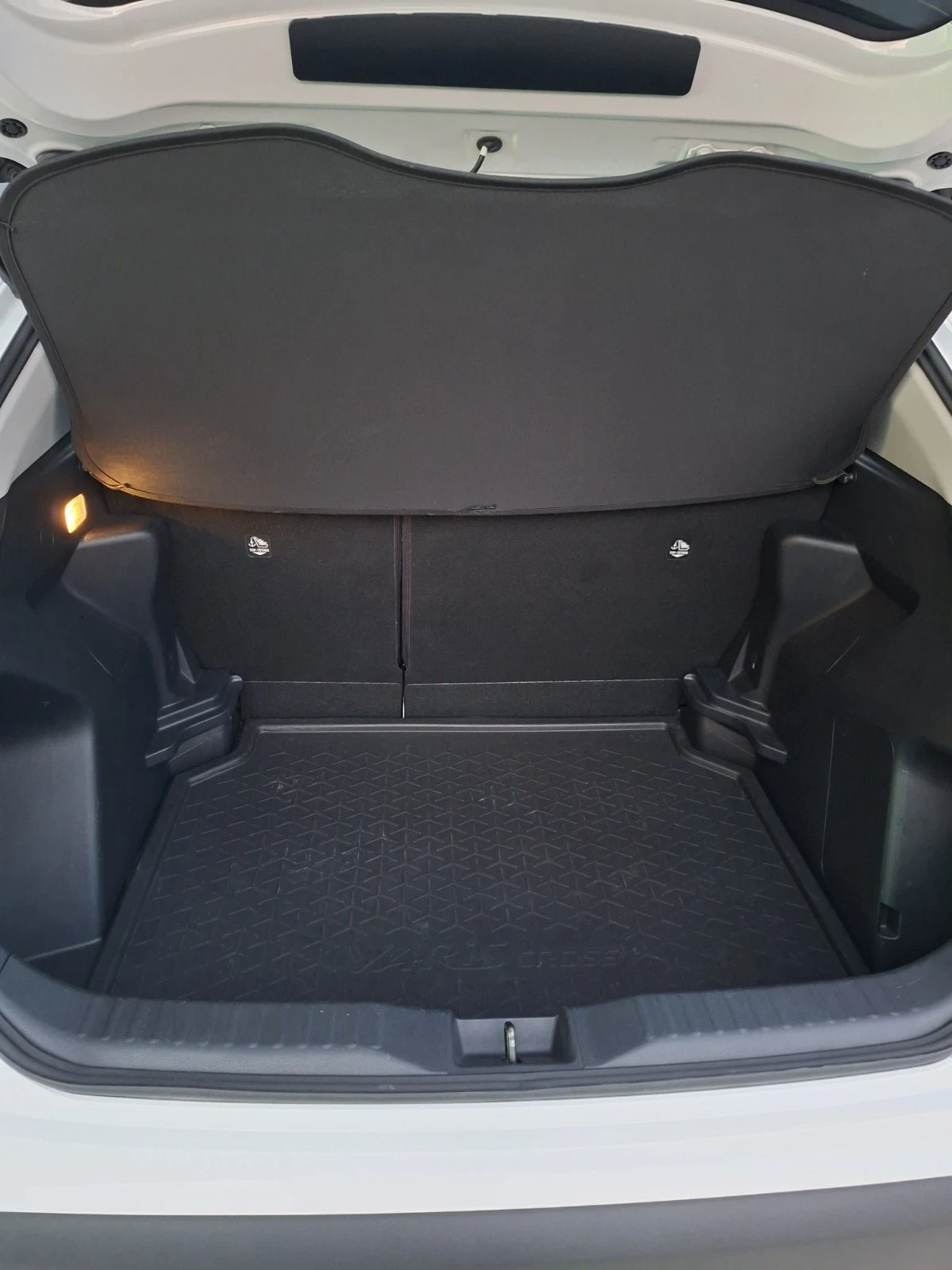 Toyota Yaris Cross, снимка 10 - Автомобили и джипове - 56088361