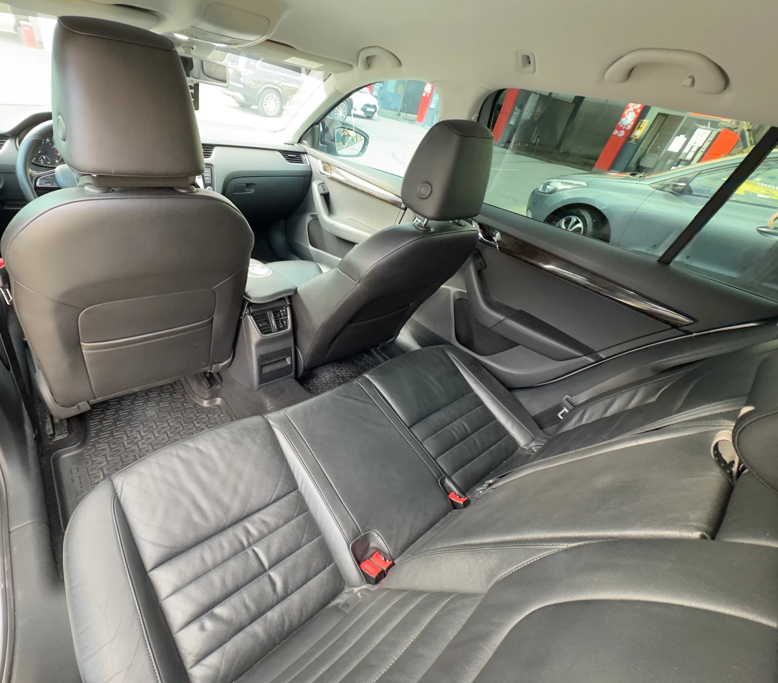 Skoda Octavia, снимка 5 - Автомобили и джипове - 56370495