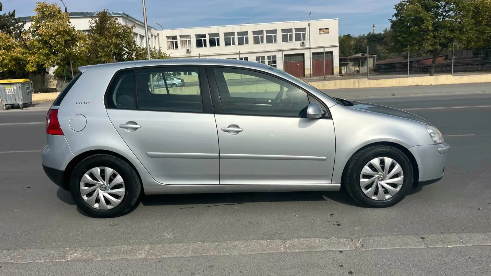 VW Golf 1.9 TDI , снимка 6 - Автомобили и джипове - 56412363