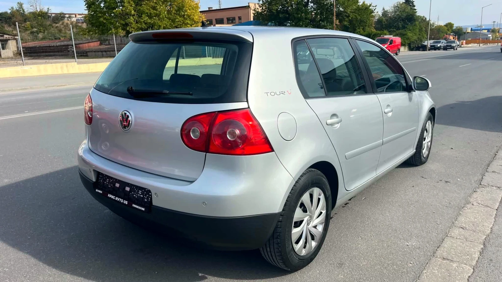 VW Golf 1.9 TDI , снимка 4 - Автомобили и джипове - 56412363