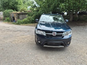 Fiat Freemont 2.0JTD FULL NAVI KEYLESS 4X4 CAMERA КОЖА 7МЕСТА, снимка 2