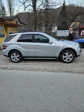     Mercedes-Benz ML 500 W164