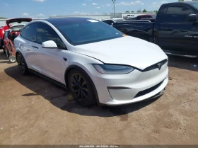 ������ Tesla Model X