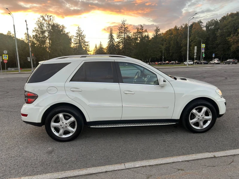 Mercedes-Benz ML 320 PREMIUM, снимка 8 - Автомобили и джипове - 47342819