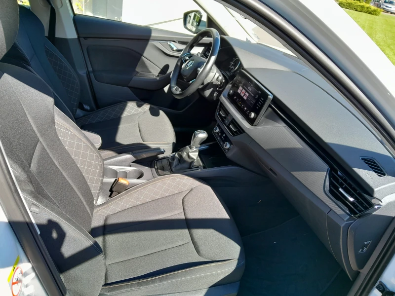 Skoda Kamiq 1.5 TSI/7DSG, снимка 8 - Автомобили и джипове - 51530604