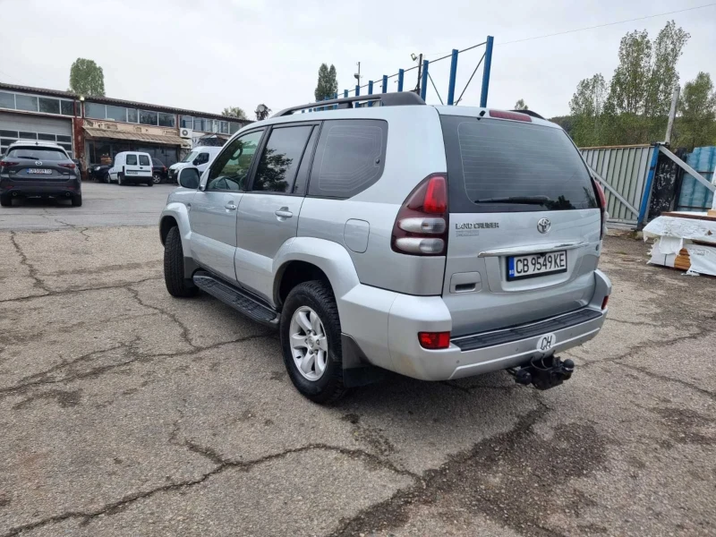 Toyota Land cruiser 3.0 D4D, снимка 4 - Автомобили и джипове - 51936386