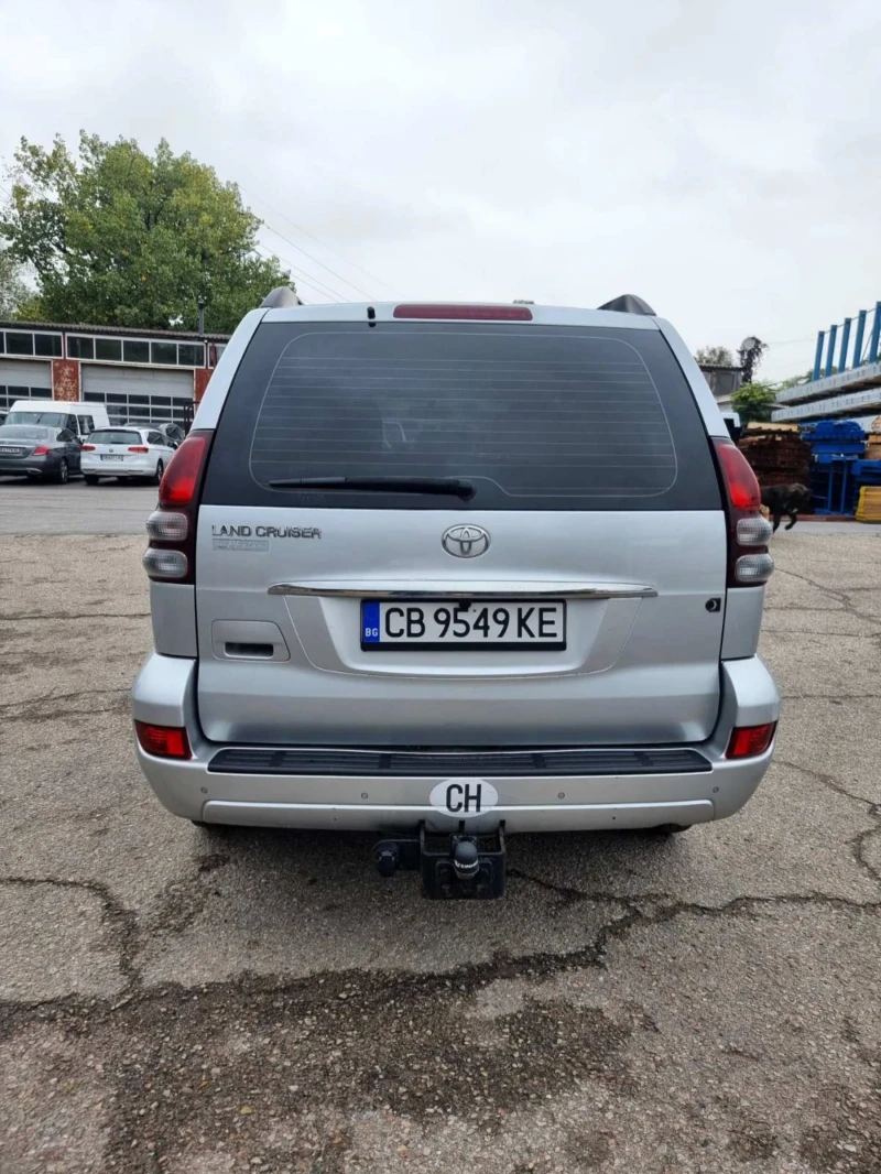 Toyota Land cruiser 3.0 D4D, снимка 5 - Автомобили и джипове - 51936386