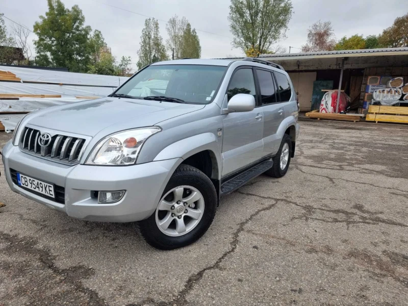 Toyota Land cruiser 3.0 D4D, снимка 2 - Автомобили и джипове - 51936386