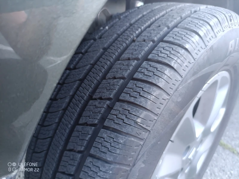 Dacia Duster 1.6, снимка 9 - Автомобили и джипове - 52563726