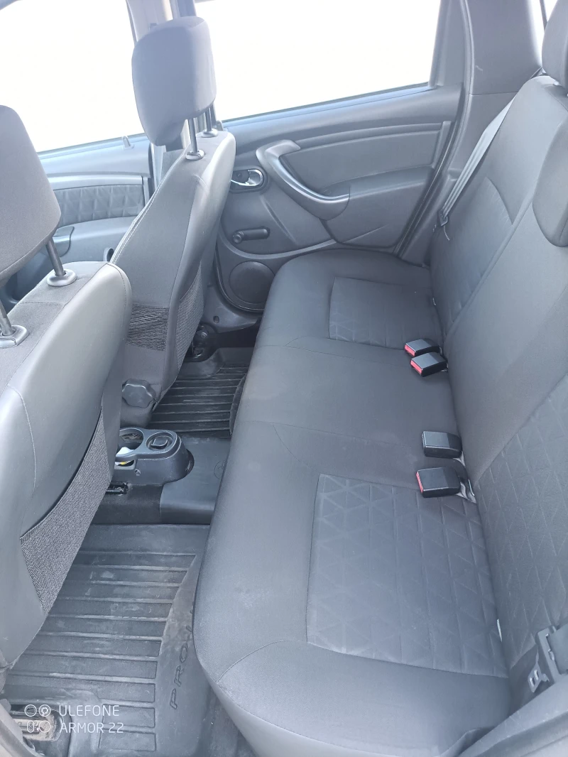 Dacia Duster 1.6, снимка 13 - Автомобили и джипове - 52563726