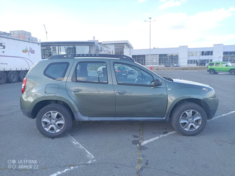 Dacia Duster 1.6, снимка 3 - Автомобили и джипове - 52563726