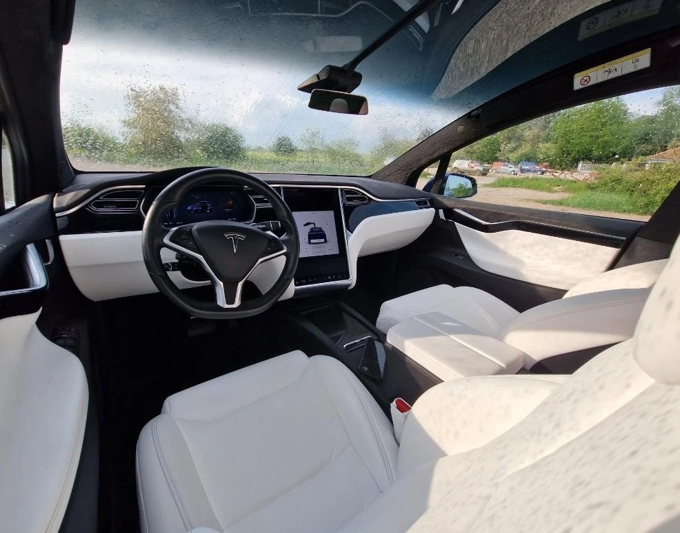Tesla Model X    | Mobile.bg   11