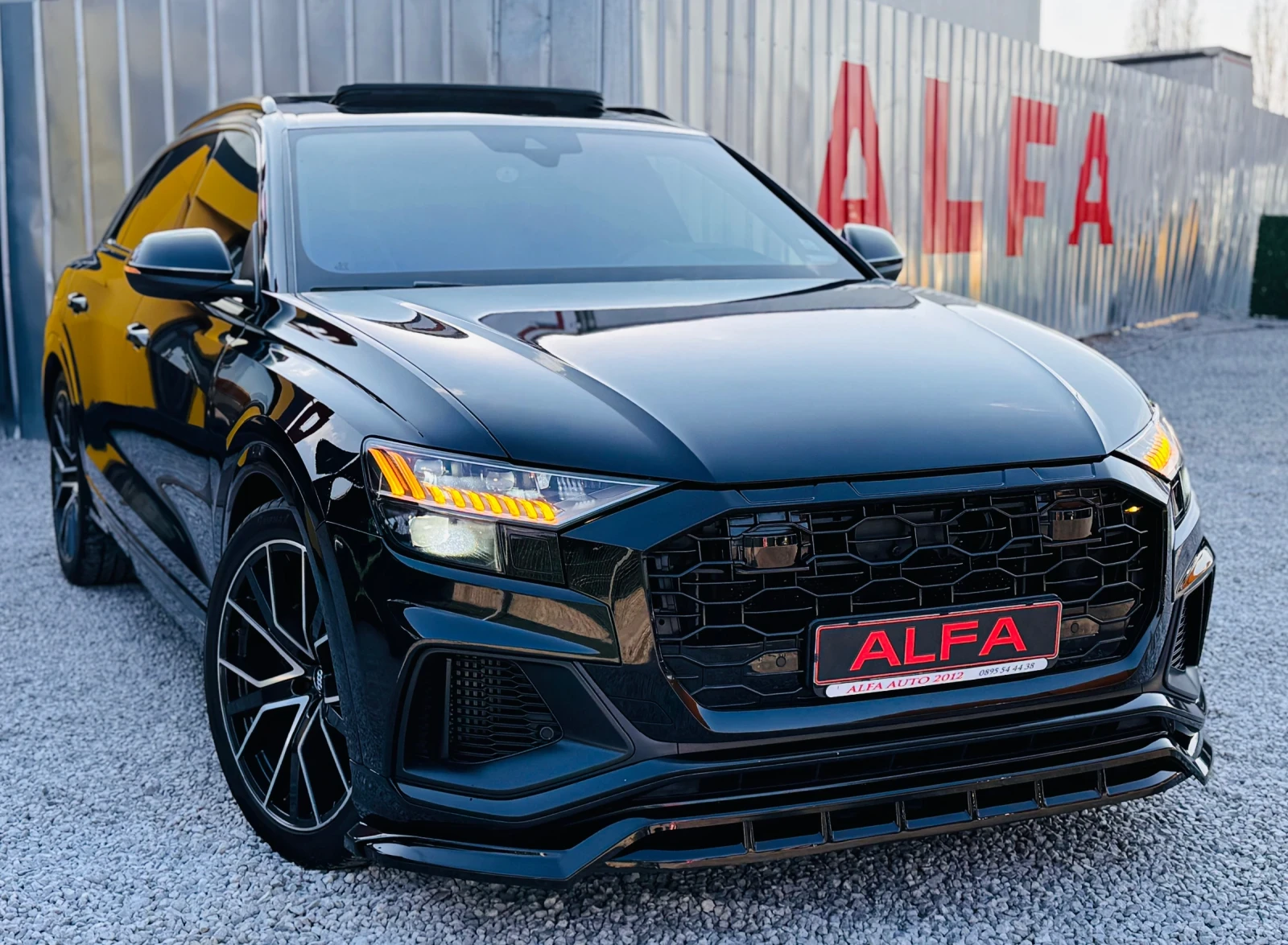 Audi Q8 SQ8/4.0D/FULL/ГЕНЕРАЦИЯ/ВС.ЕКСТРИ/НОВА КОЛА///, снимка 4 - Автомобили и джипове - 51512373