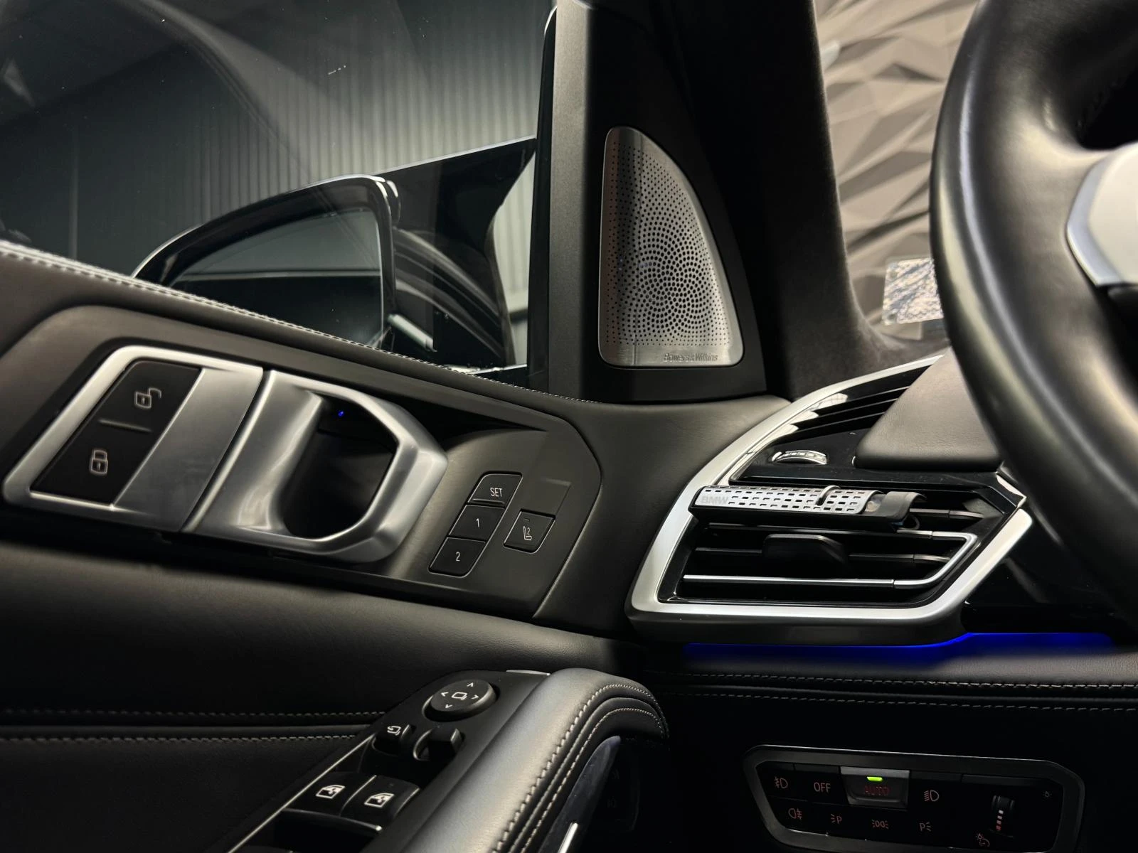 BMW X5 M50I xDrive MAXTON PACK* 360* 3D B&W*  | Mobile.bg   13