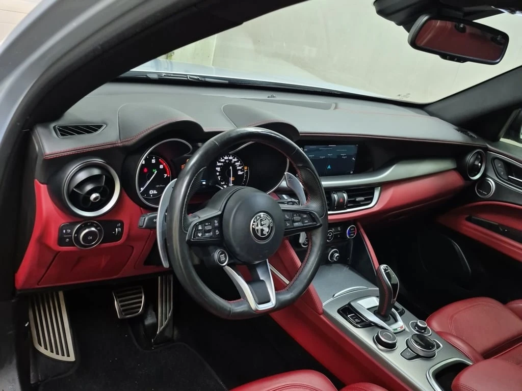 Alfa Romeo Stelvio * TI SPORT * CARFAX * БЕЗ ПЪРВОНАЧАЛНА ВНОСКА - изображение 10