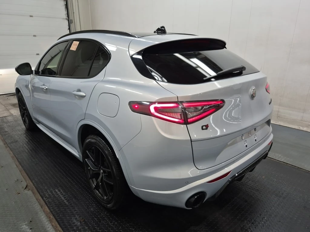 Alfa Romeo Stelvio * TI SPORT * CARFAX * БЕЗ ПЪРВОНАЧАЛНА ВНОСКА - изображение 4