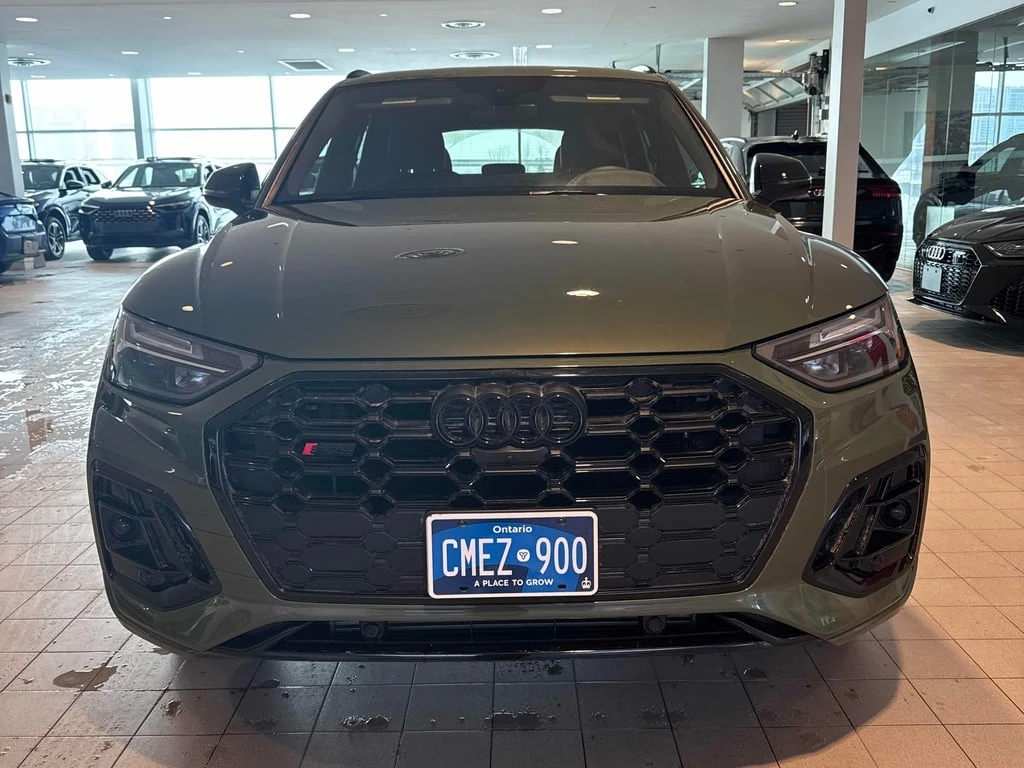 Audi SQ5 * Progressiv * AWD * DISTRONIC * ПОДГРЕВИ * CARFAX - изображение 6