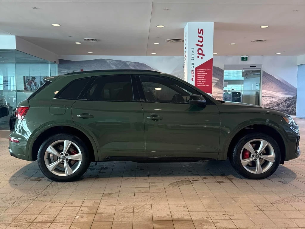 Audi SQ5 * Progressiv * AWD * DISTRONIC * ПОДГРЕВИ * CARFAX - изображение 3