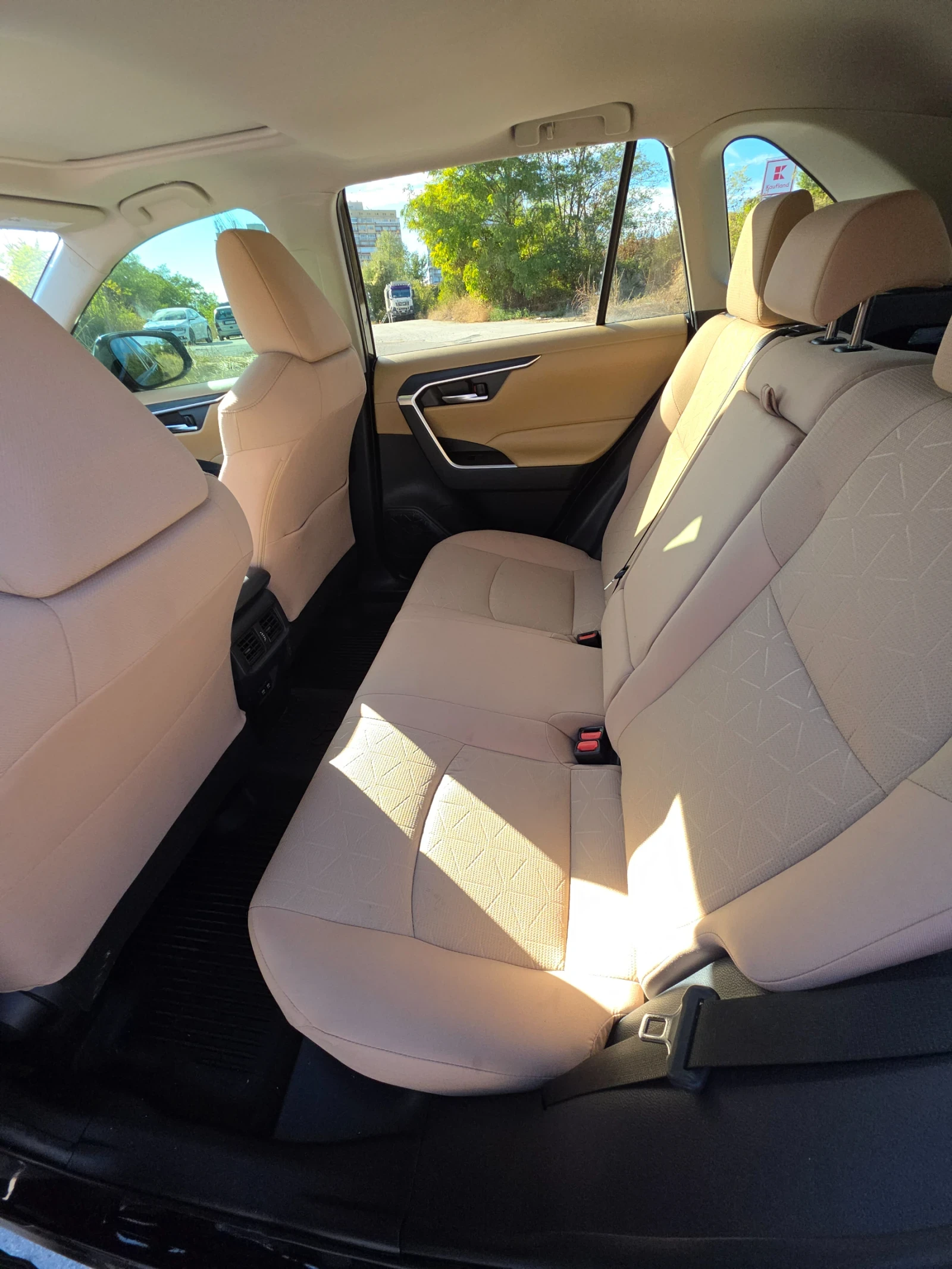 Toyota Rav4 | Mobile.bg � ����������� 4