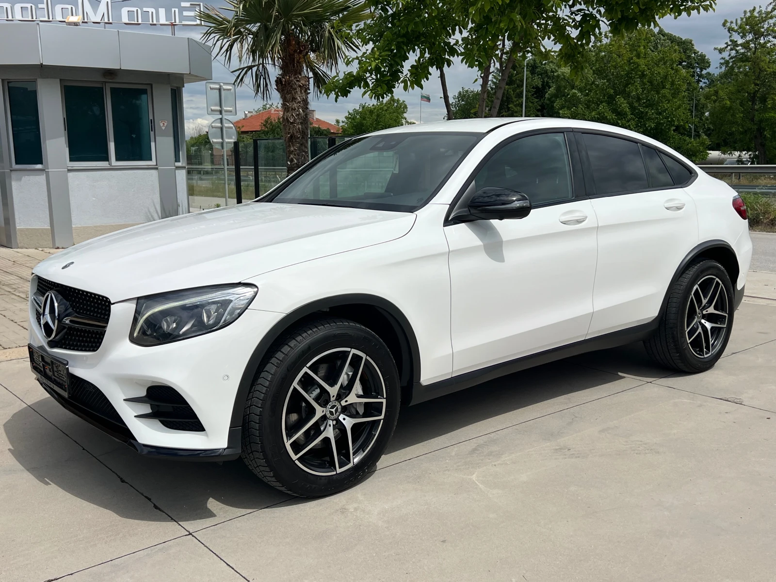 Mercedes-Benz GLC 250 d, COUPE, 9G, 4-MATIC, AMG LINE, NIGHT PACK, CAMER, снимка 7 - Автомобили и джипове - 54667231