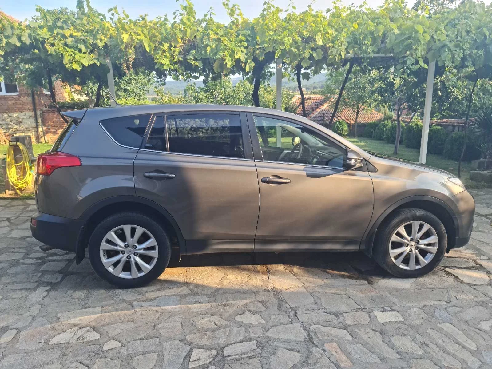 Toyota Rav4, снимка 3 - Автомобили и джипове - 55343544