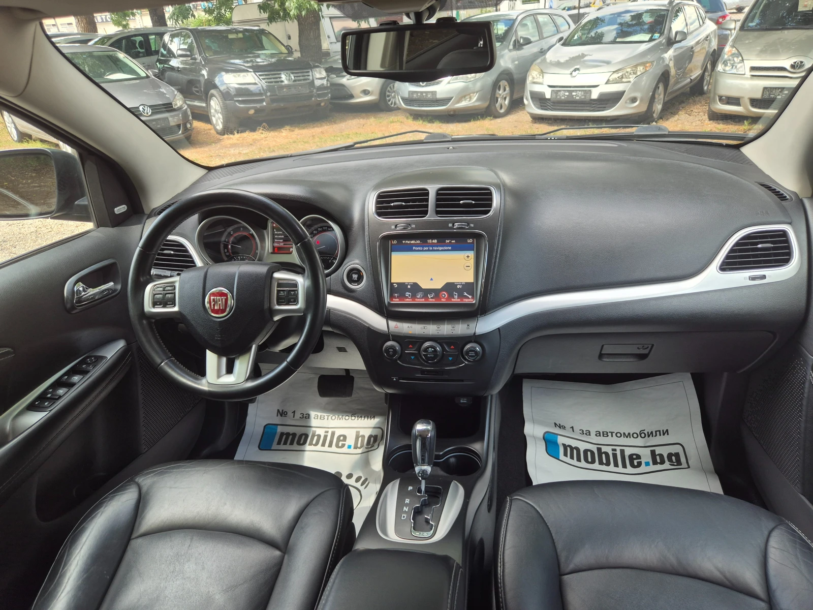 Fiat Freemont 2.0JTD FULL NAVI KEYLESS 4X4 CAMERA КОЖА 7МЕСТА, снимка 12 - Автомобили и джипове - 55392612