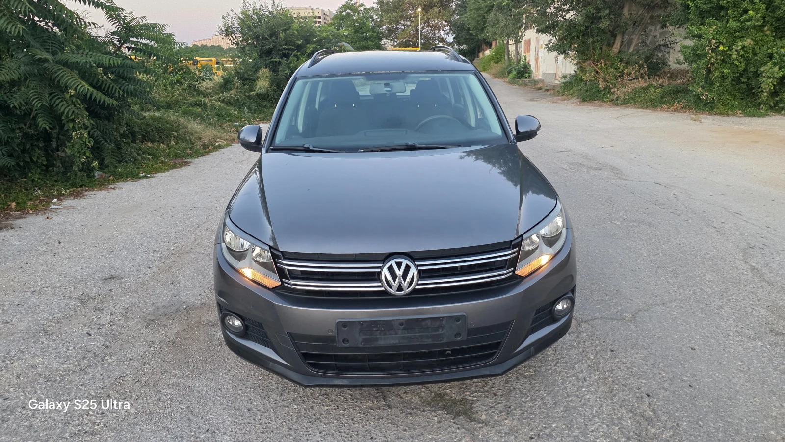 VW Tiguan 2.0d, снимка 6 - Автомобили и джипове - 55619635