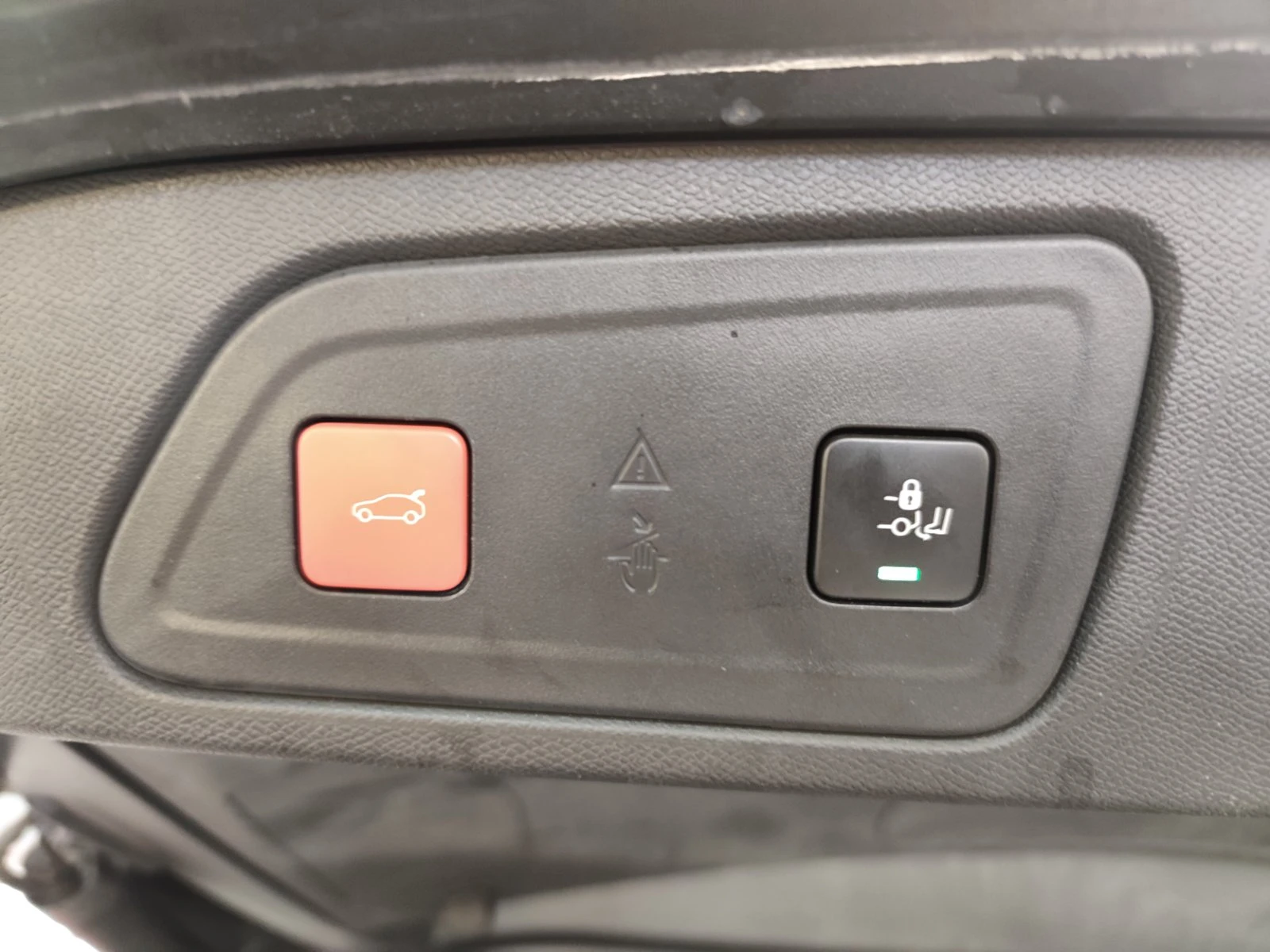 Citroen C5 Aircross 2.0 HDI 180 SHINE AUTOMATIC, снимка 16 - Автомобили и джипове - 55626520