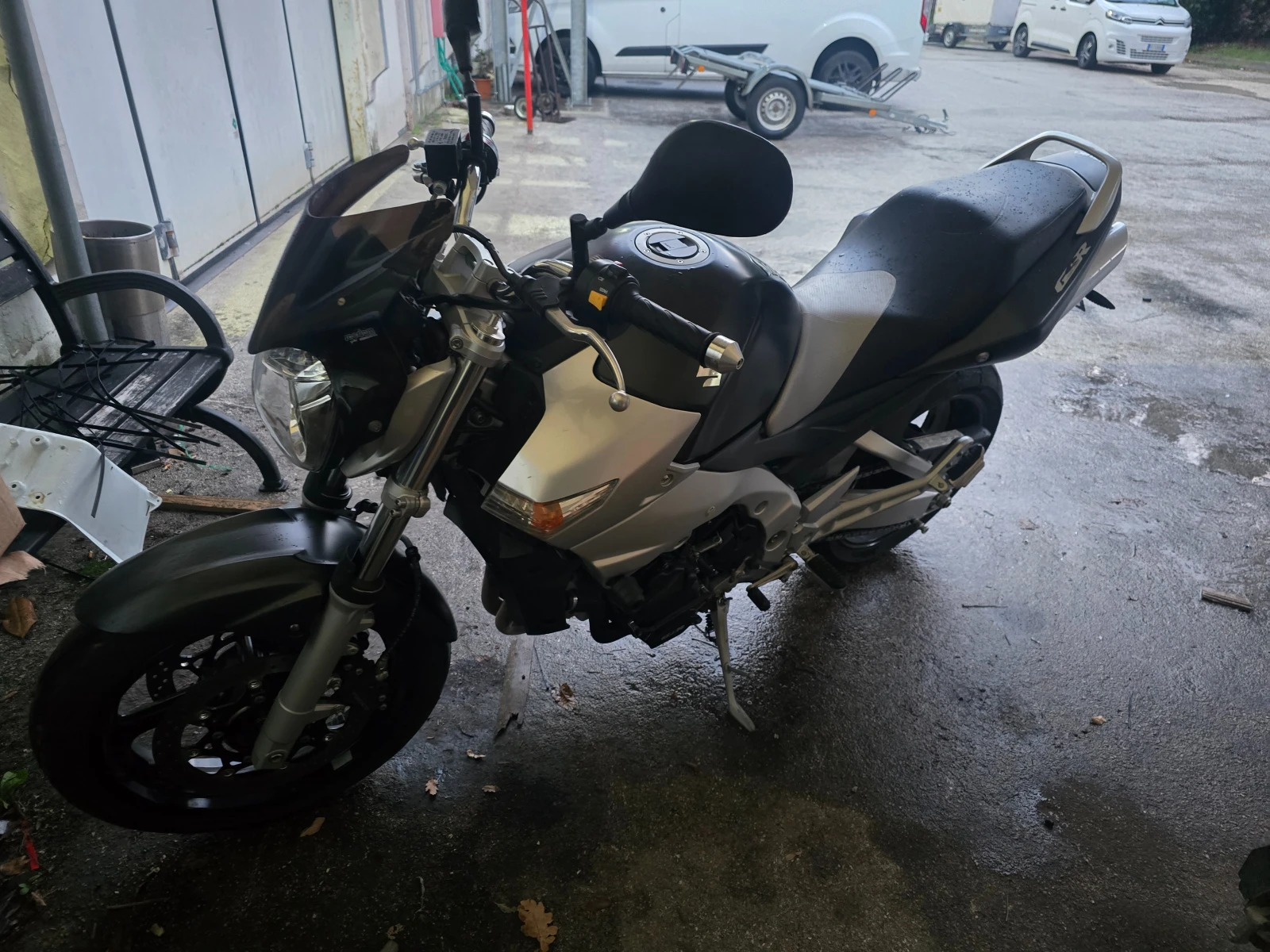 Suzuki Gsr 600 21000km, снимка 2 - Мотоциклети и мототехника - 54013376