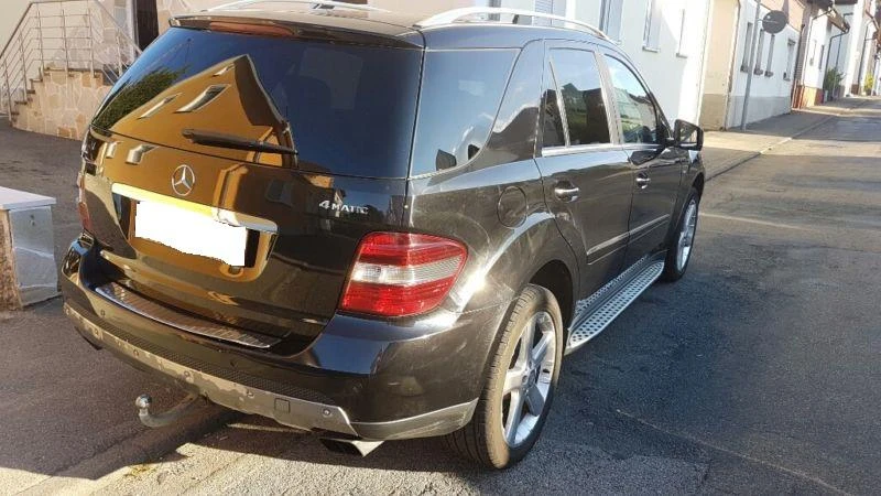 Интериор и аксесоари за Mercedes-Benz ML 320, снимка 2 - Части - 20393400