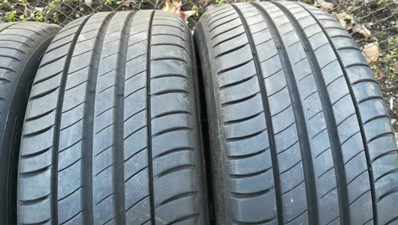 Гуми Зимни 215/50R17, снимка 4 - Гуми и джанти - 26825982