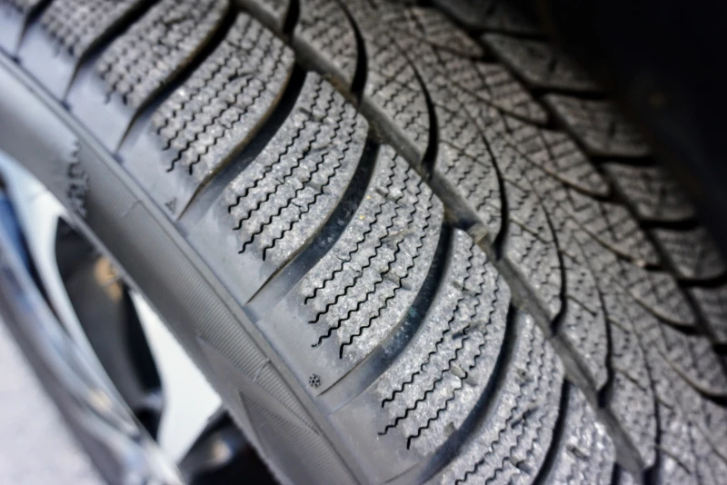 Nissan Qashqai + 2 2.0i 16V N-Tec, снимка 15 - Автомобили и джипове - 28368943