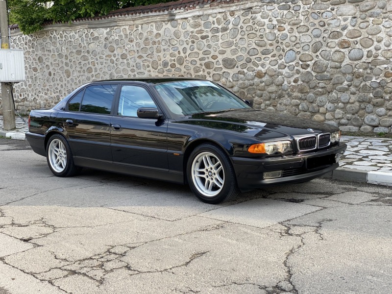 BMW 750 IL, снимка 1 - Автомобили и джипове - 46097382