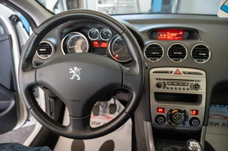 Peugeot 308 1.4i* 98кс* 2010г, снимка 13 - Автомобили и джипове - 47008360