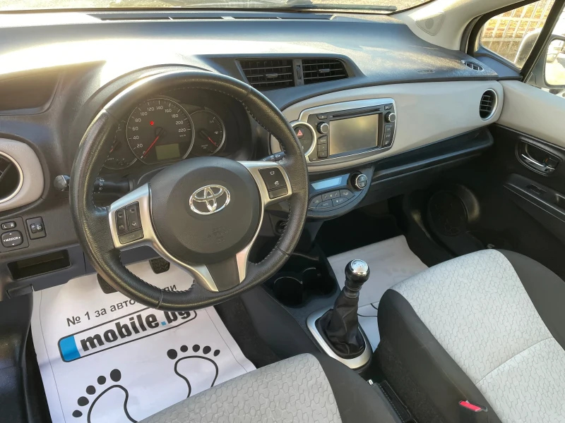 Toyota Yaris 1.4d, КАМЕРА, 6 скорости, снимка 14 - Автомобили и джипове - 48079786