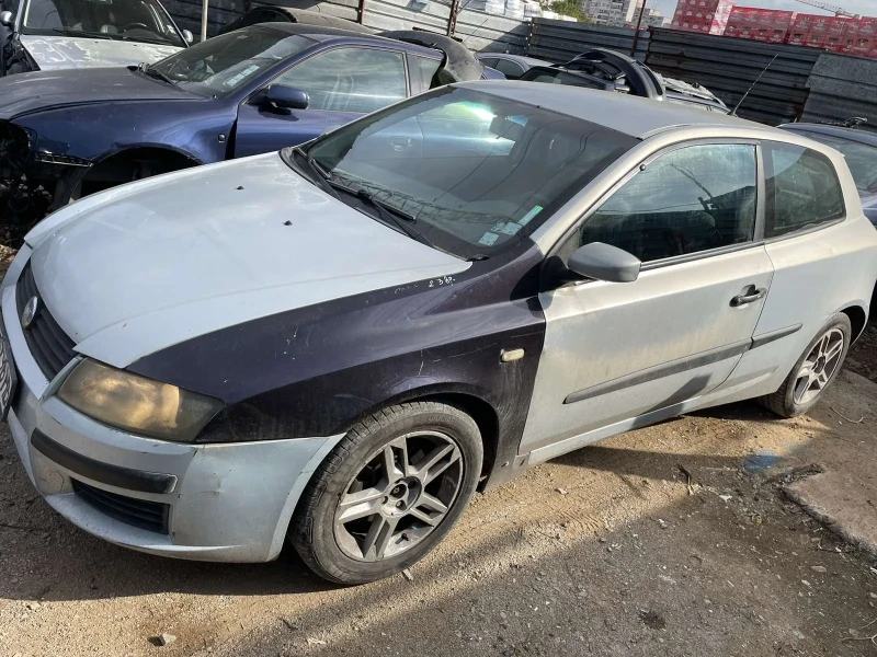 Fiat Stilo, снимка 2 - Автомобили и джипове - 48386412