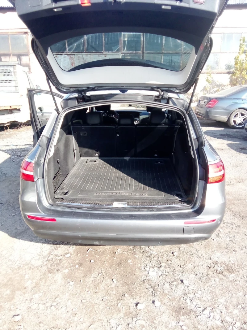 Mercedes-Benz E 200, снимка 7 - Автомобили и джипове - 48592467