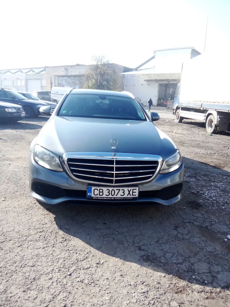 Mercedes-Benz E 200, снимка 1 - Автомобили и джипове - 48592467