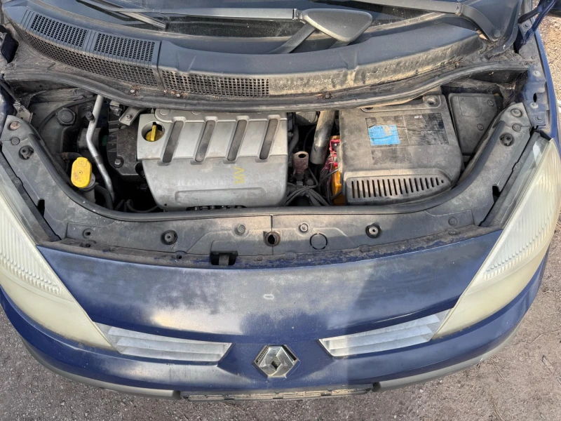 Renault Scenic 2.0i-16V, АВТОМАТИК, Панорама, снимка 8 - Автомобили и джипове - 49439239