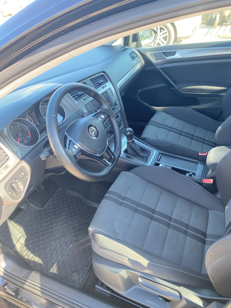 VW Golf, снимка 7 - Автомобили и джипове - 51384273