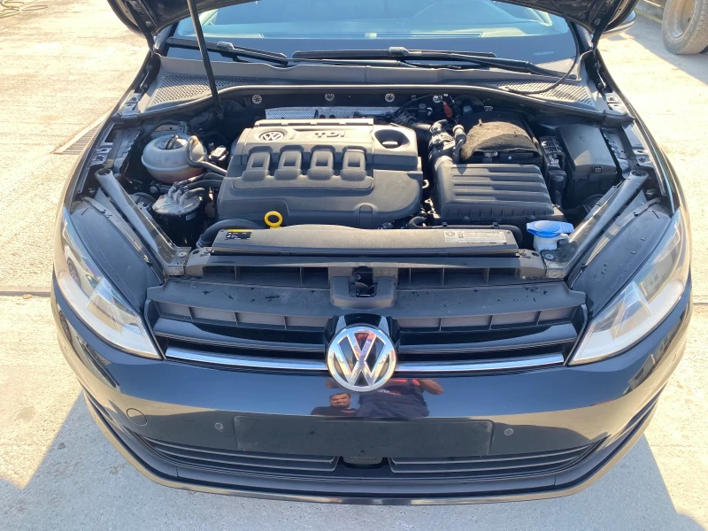 VW Golf, снимка 14 - Автомобили и джипове - 51384273