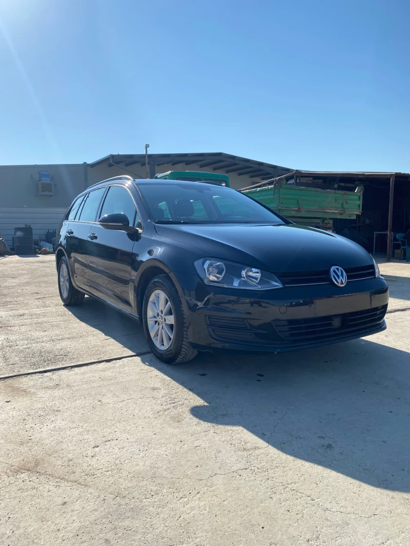 VW Golf, снимка 3 - Автомобили и джипове - 51384273