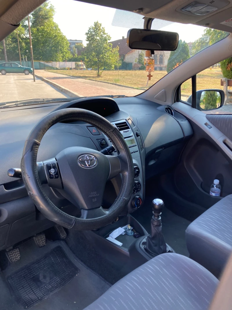 Toyota Yaris 1.33vvti LPG, снимка 7 - Автомобили и джипове - 51480832