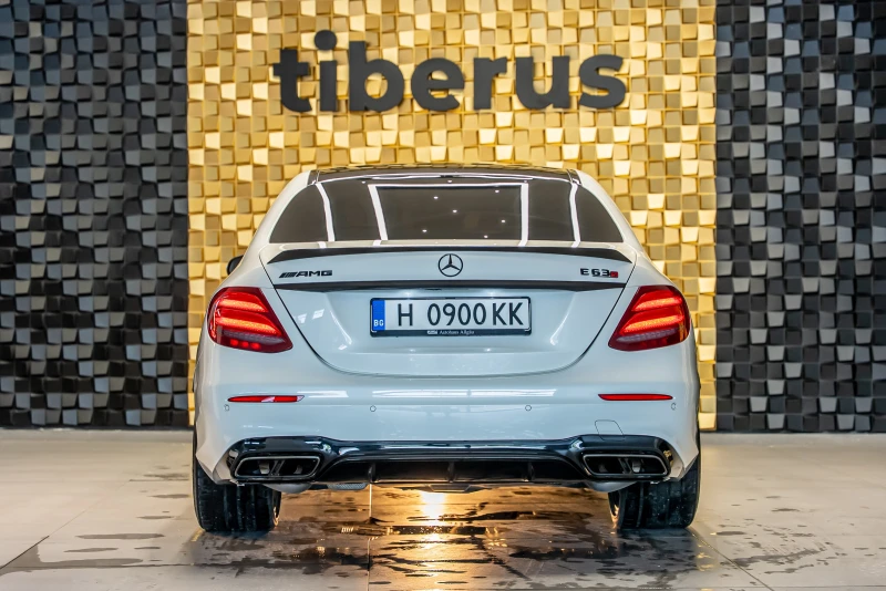 Mercedes-Benz E 63 AMG S 4matic+ V8 BI-TURBO, снимка 3 - Автомобили и джипове - 51999486
