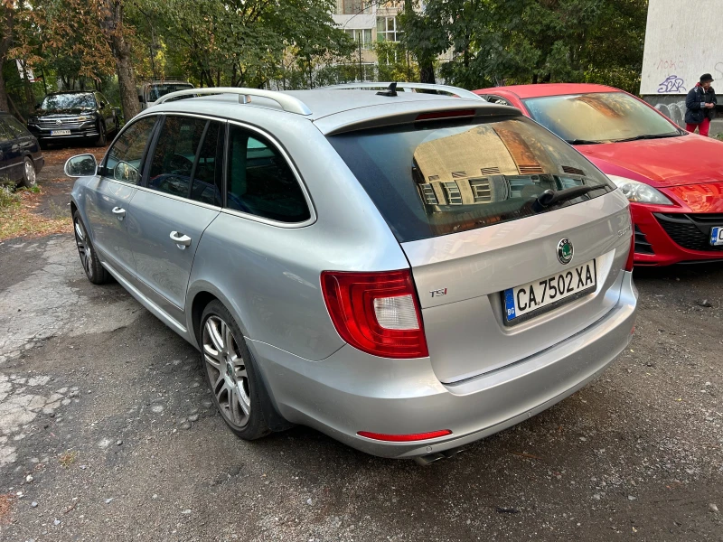 Skoda Superb, снимка 4 - Автомобили и джипове - 52328145